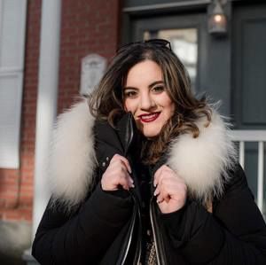 Meet your Posher, Naila